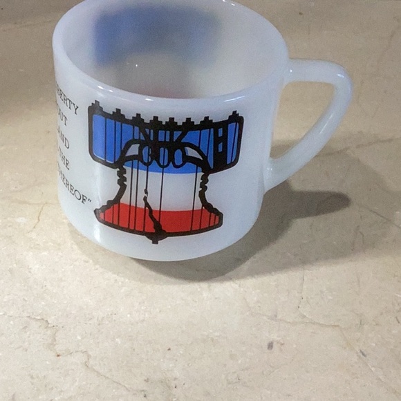 Federal Milk Glass 1976 Mug Red White Blue Liberty Bell and Quote - Picture 4 of 5